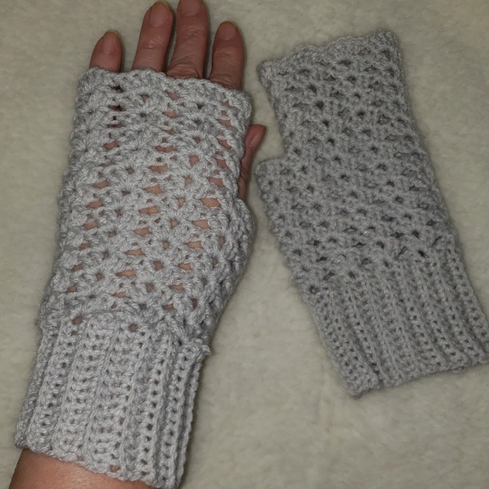 Elegant Gray Crochet Fingerless Gloves